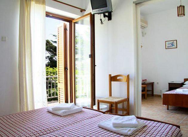 Artemon Hotel Artemonas Exterior photo